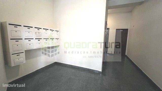 Apartamento T2 | Boavista | junto à Rotunda | Totalmente restaurado-21