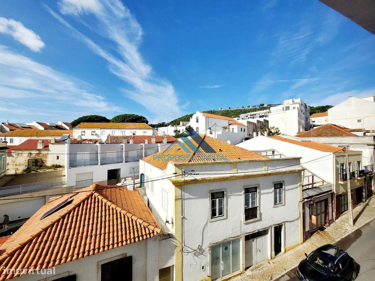 Apartamento T2 Totalmente Remodelado | Centro Sesimbra 200m da Praia-35