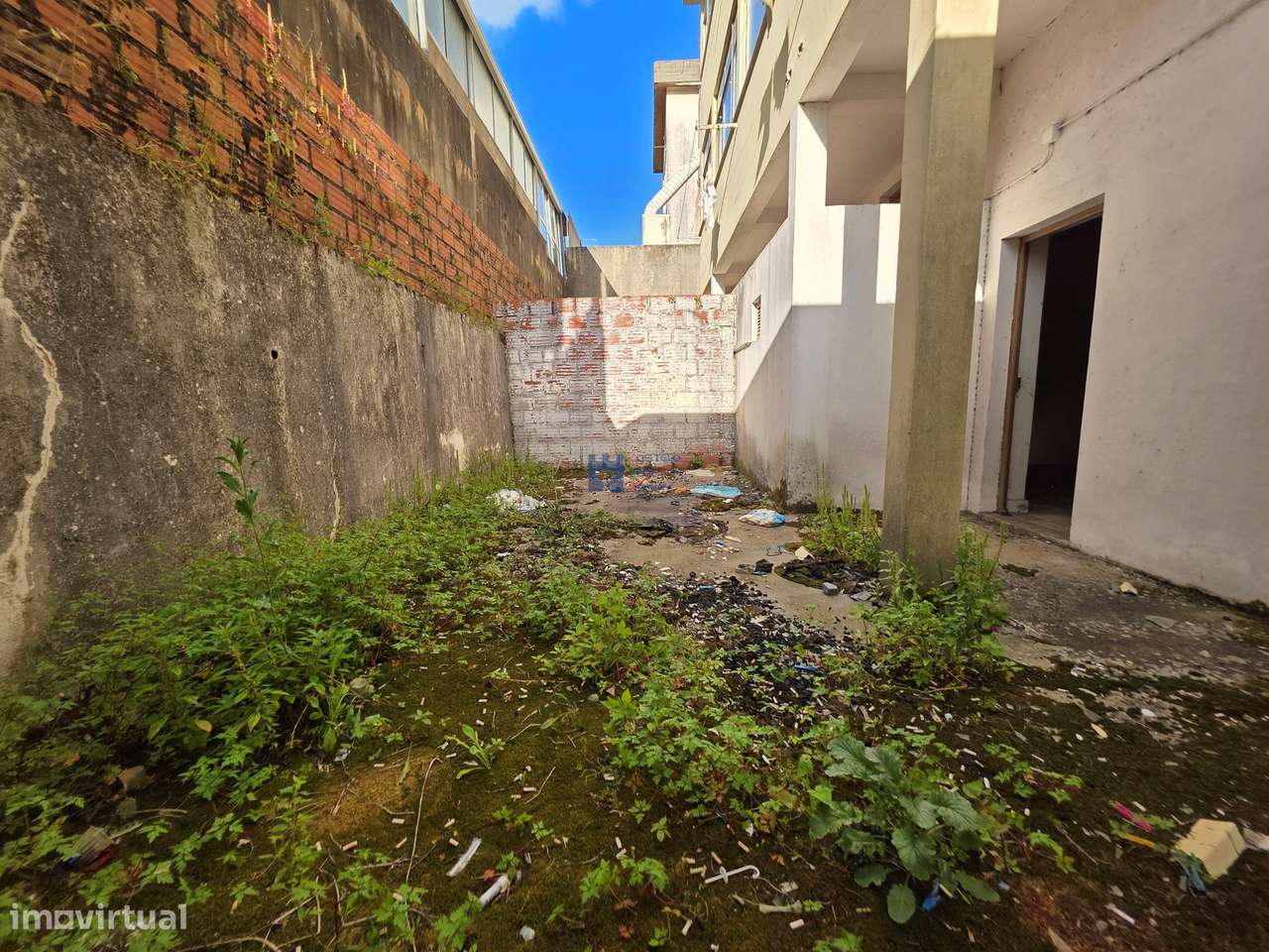 Lojas para comércio/habitação em Ourém-22