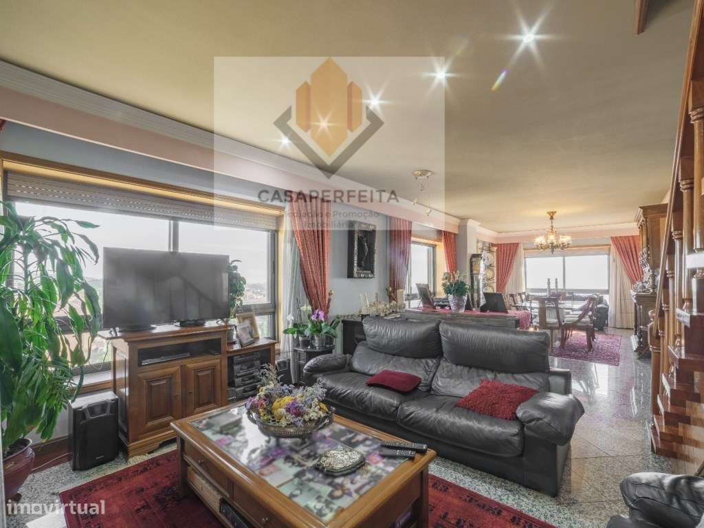 Deslumbrante Penthouse T4 Duplex com Terraço e Vistas Inacreditávei...-10