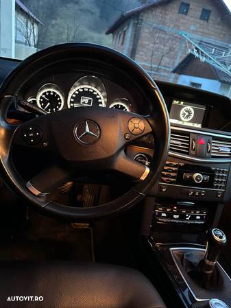 Mercedes-Benz E 200 CDI BlueEfficiency - 3