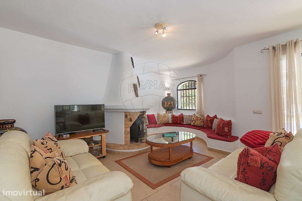 Moradia T4 para venda-10