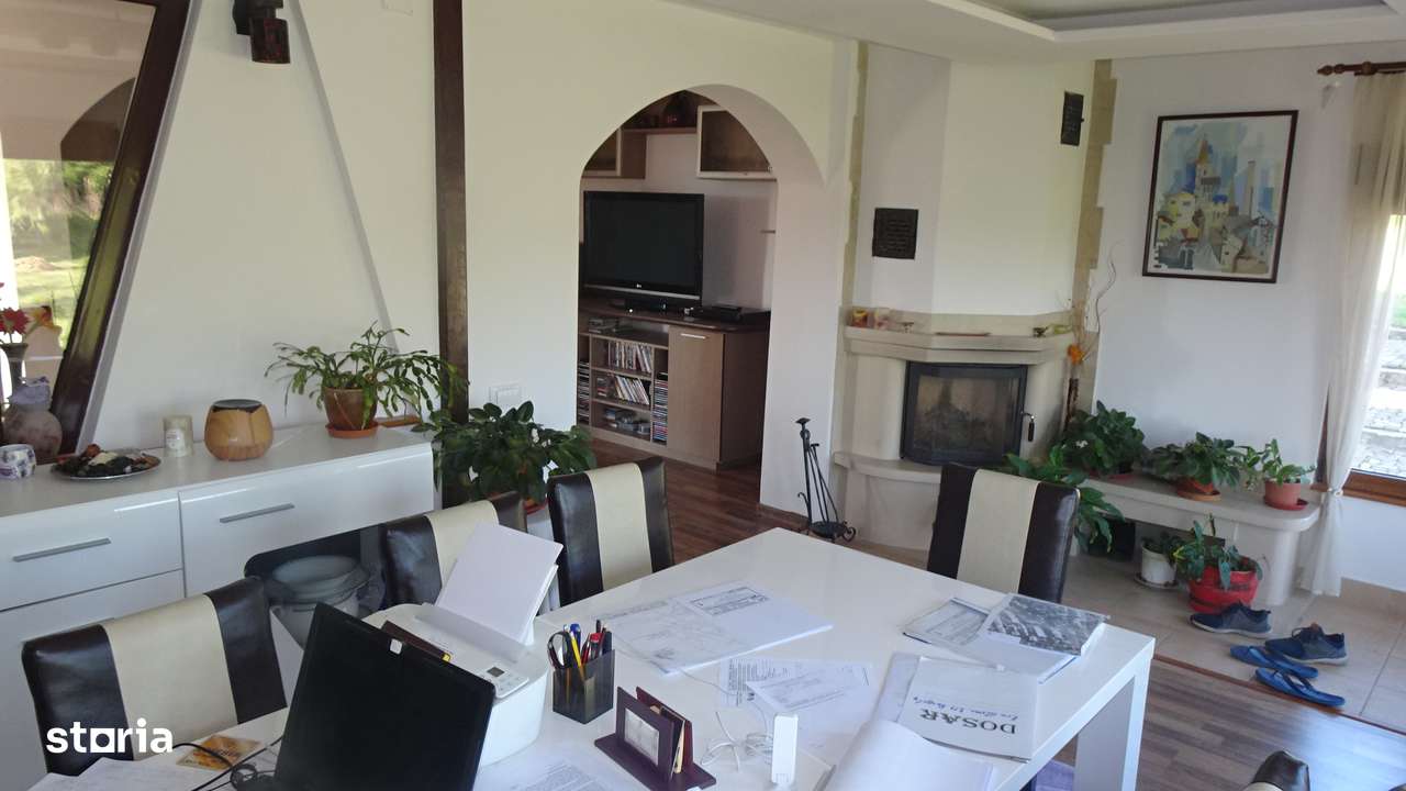 Vand casa în sistem P+M, are suprafața utilă 160 mp,finisată integral - Imagine principală: 5/11