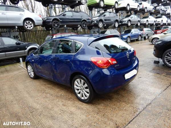 Planetara dreapta Opel Astra J 2012 Hatchback 1.7 CDTI DTE - 5