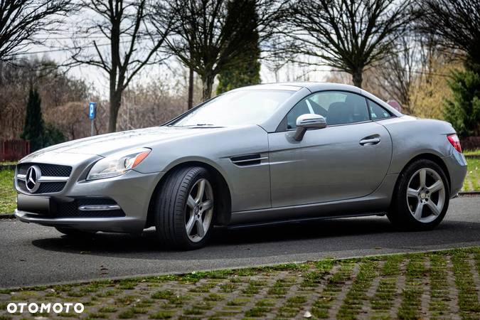 Mercedes-Benz SLK 250 CGI - 12