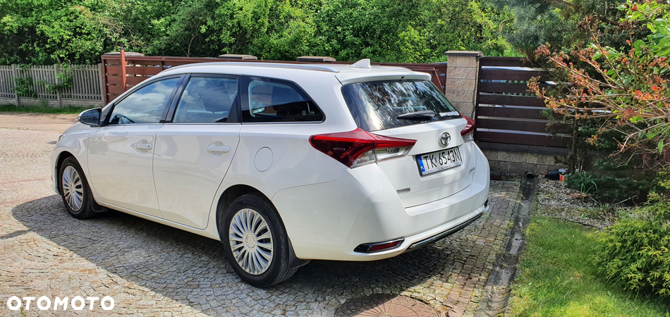 Toyota Auris 1.33 VVT-i Comfort - 19