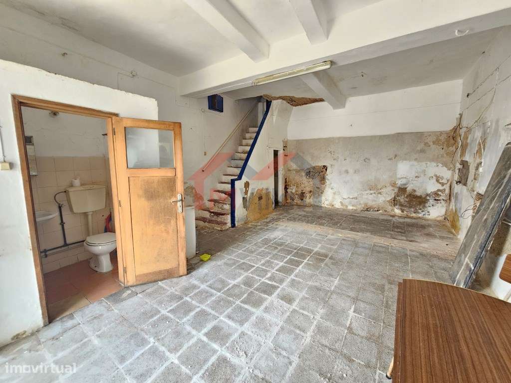 Moradia V3 para recuperar - Benafim - Grande imagem: 4/15