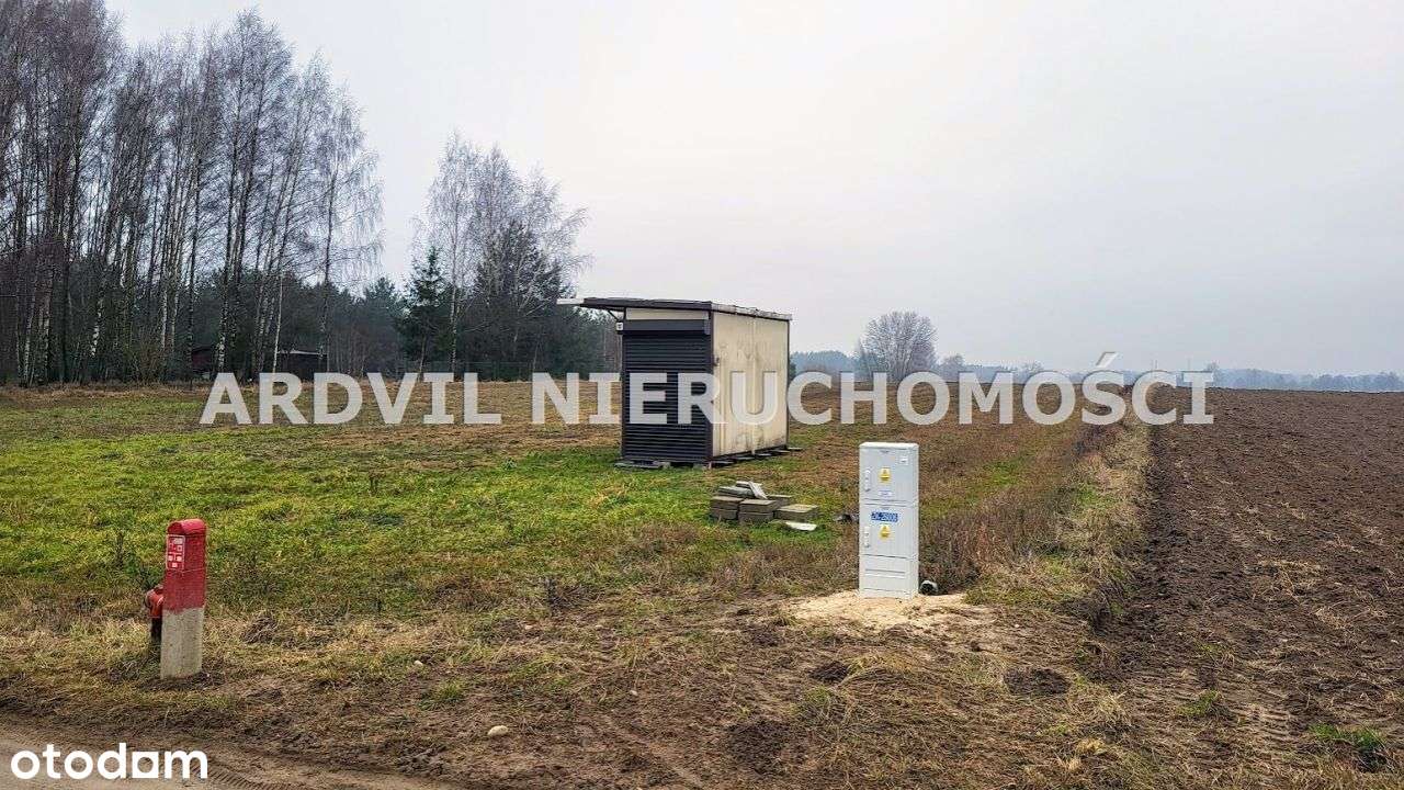 Ładna, kształtna działka z warunkami-7