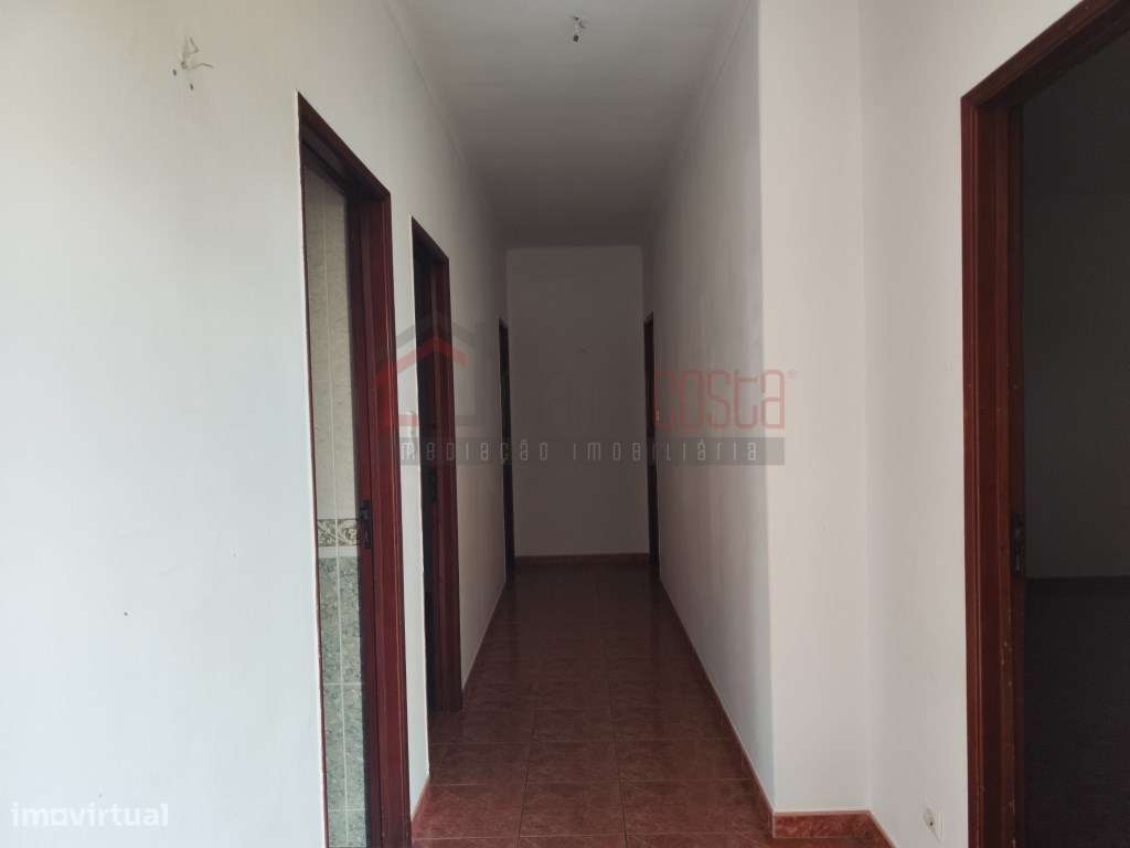 Moradia T3 com Garagem e Logradouro Caldas da Rainha Venda-6