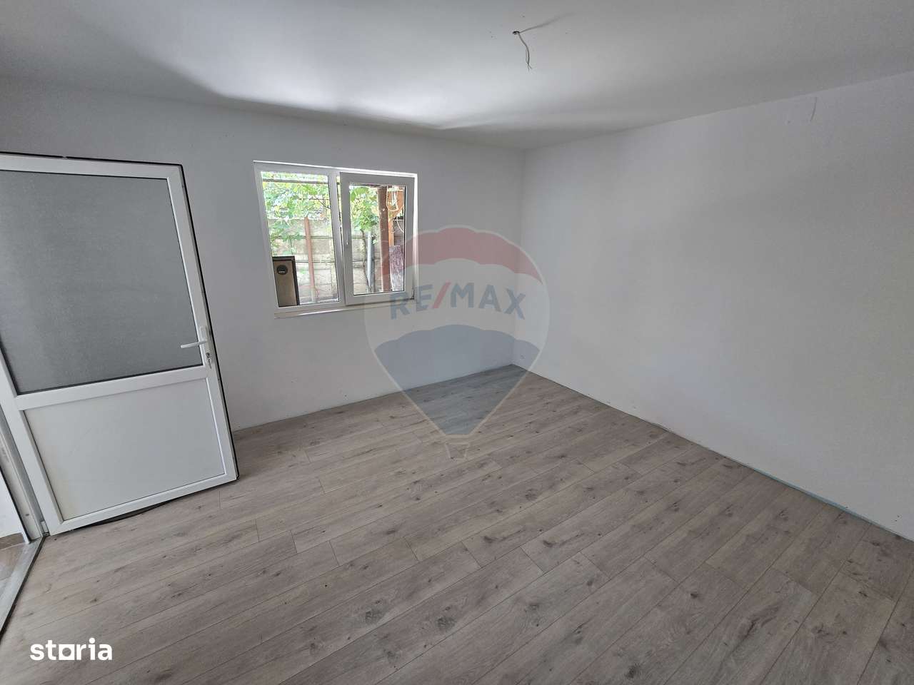 Casa cu gradina si mansarda  Aciliu  la doar 20 km de Sibiu - Imagine principală: 4/19