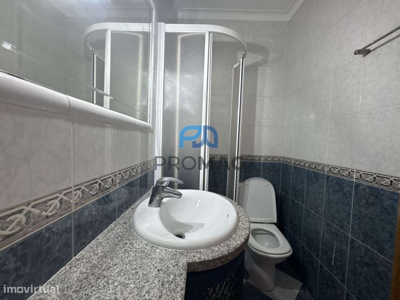 Espaço, luz e conforto em MORADIA T5 - AMARANTE-29