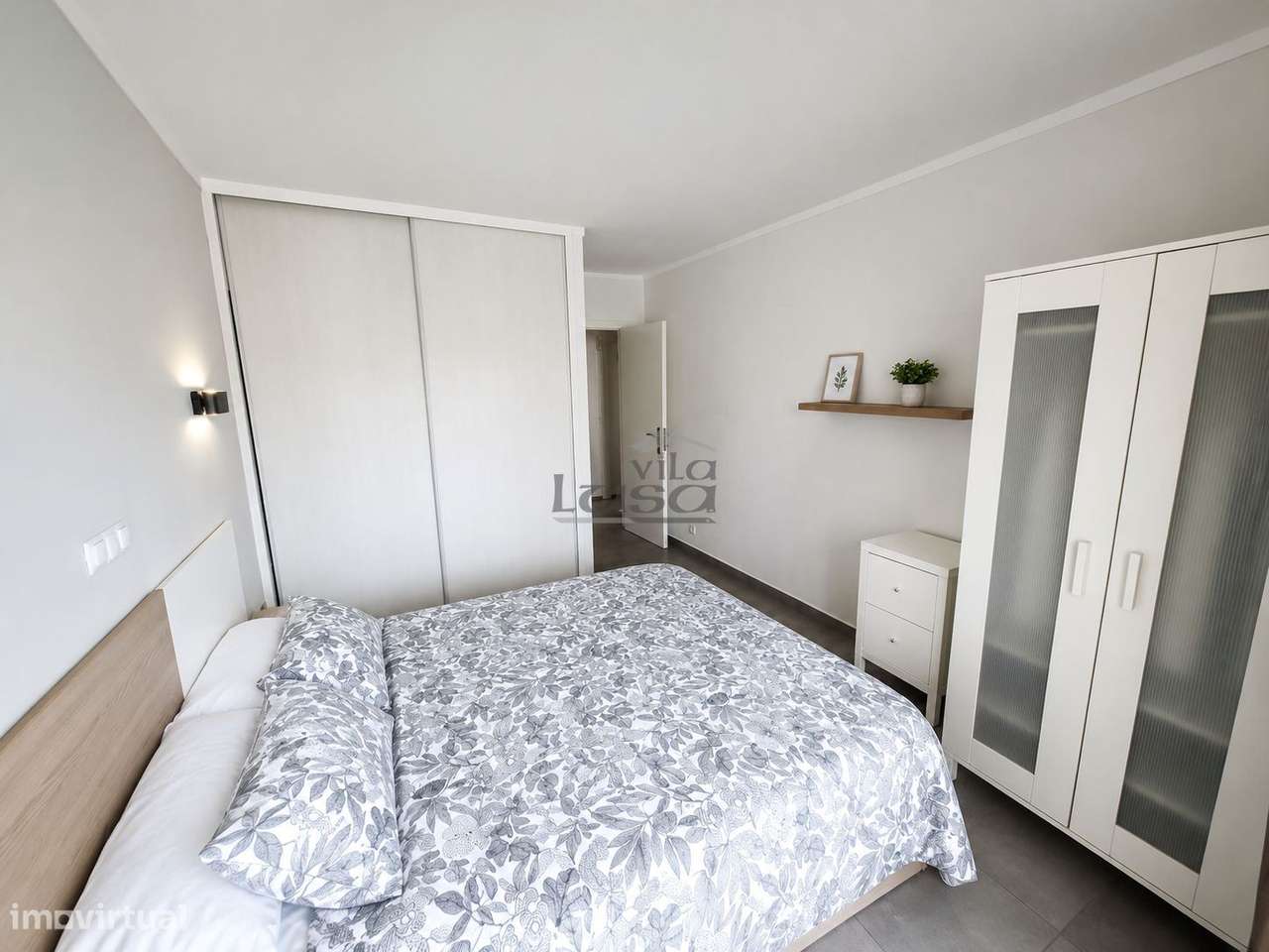 Apartamento T1 a 300 Metros da Praia da Rocha-1