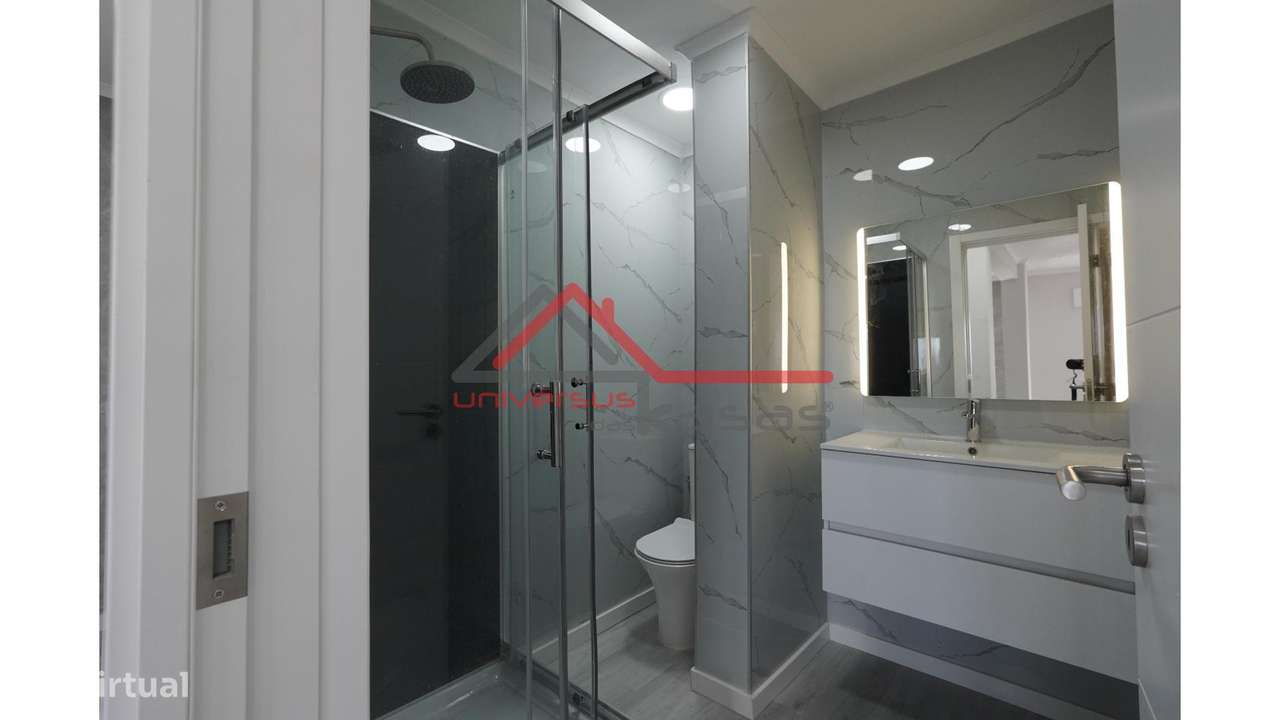 Apartamento T2 Remodelado em Setúbal-9