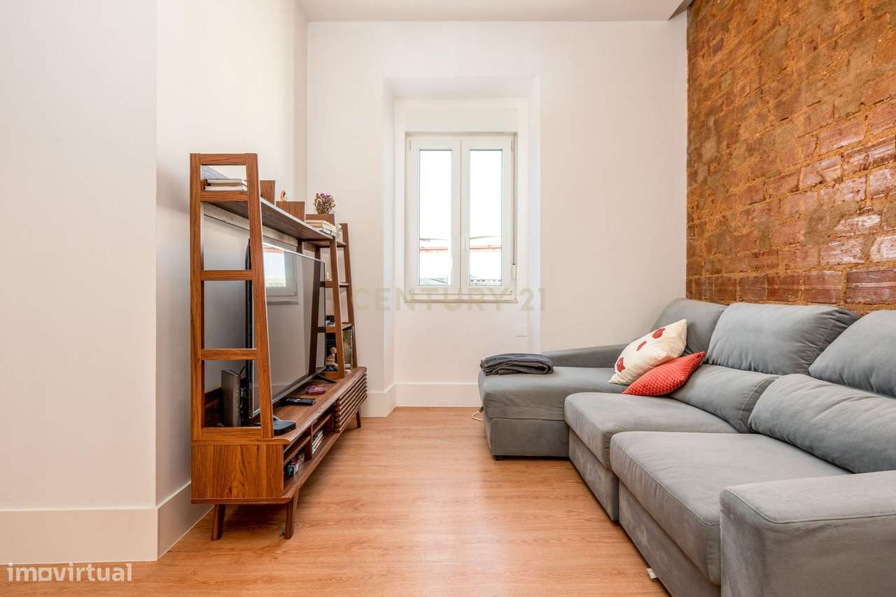 T2 Renovado em Alcântara | Lisboa-3