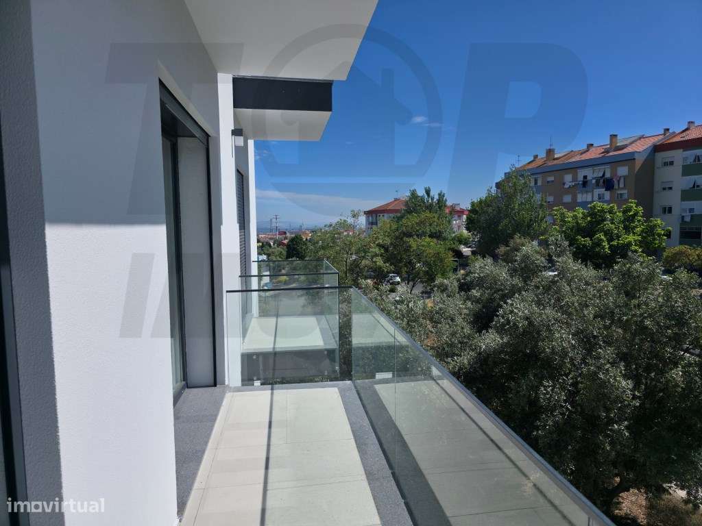 Apartamento T3 - Garagem - Vale Figueira - 575.000€-10