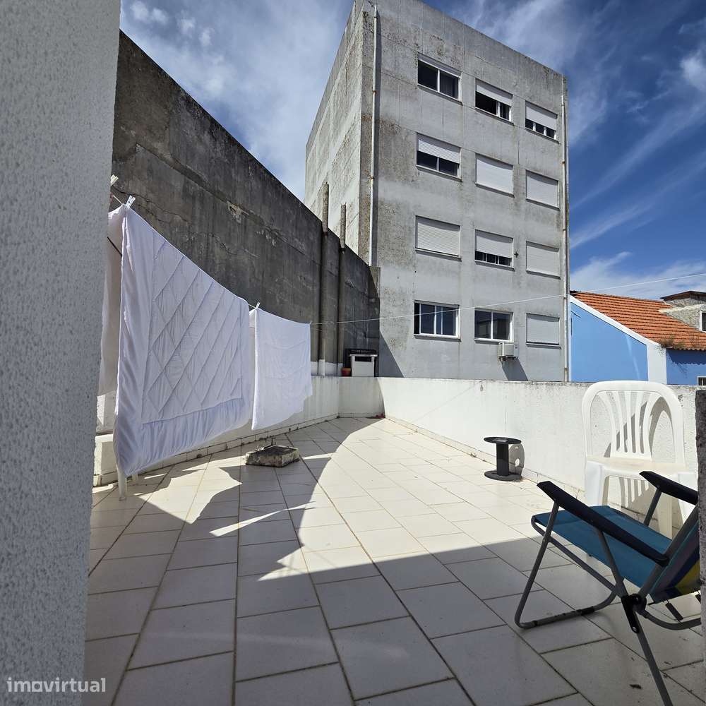 T2 Boas Áreas Terraço Centro da Cidade-24