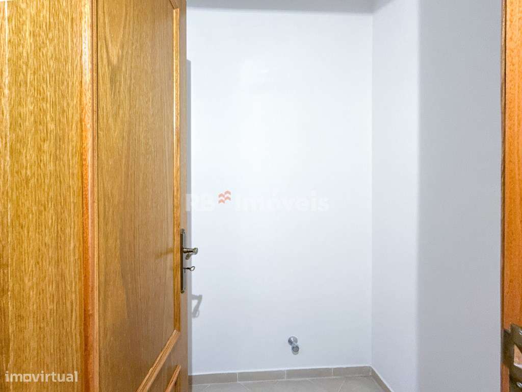 Apartamento T3 novo com garagem-21
