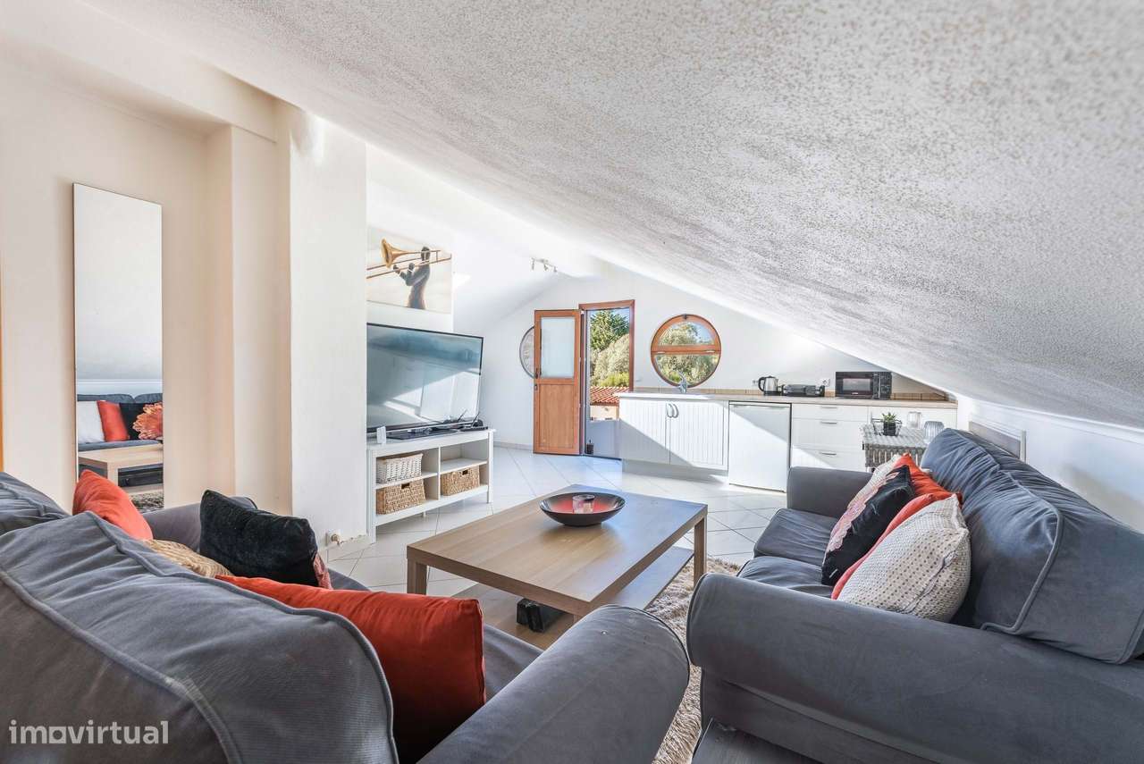 Casa tradicional reformada com grande jardim em Budens-28