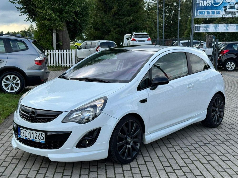 Opel Corsa D 1.6 Turbo Color Edition 2011