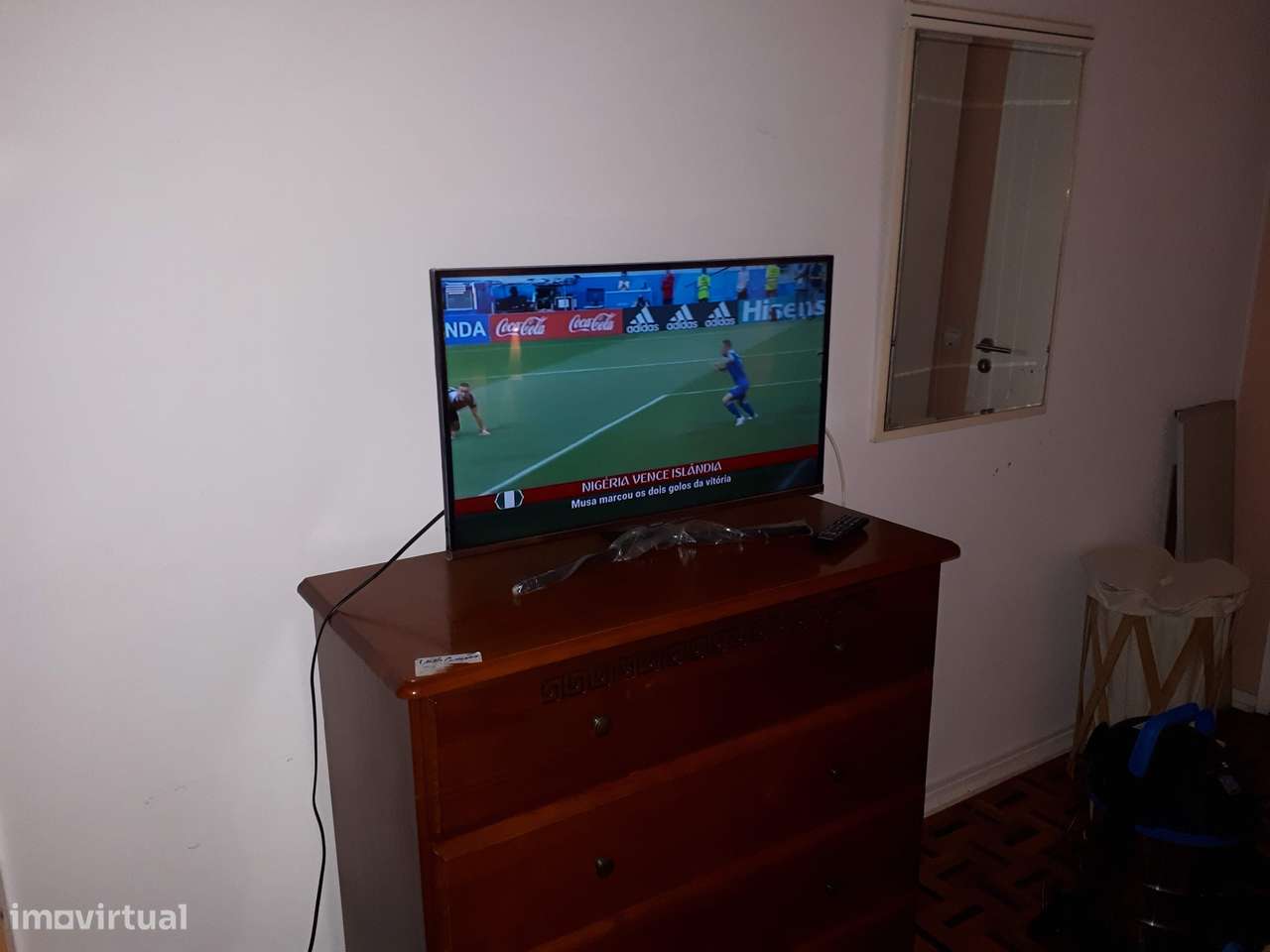 Quarto confortável com internet e TV em Faro - Grande imagem: 4/10