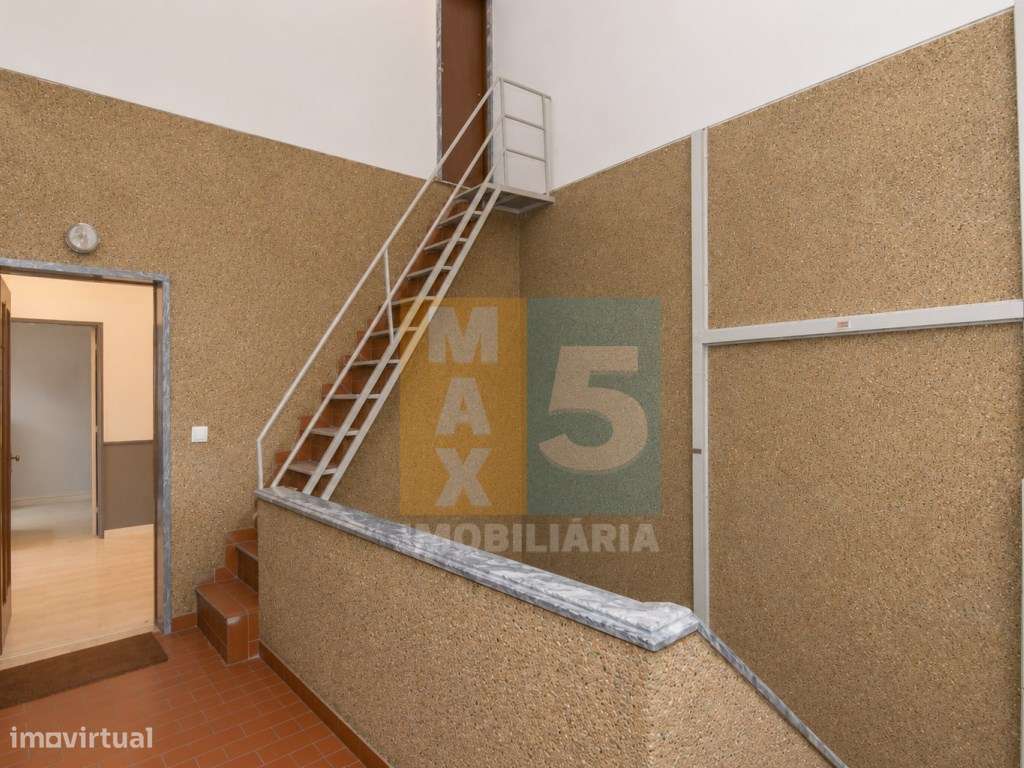 T3 em zona calma de Pinhal de Frades perto do Colégio Atlântico-31
