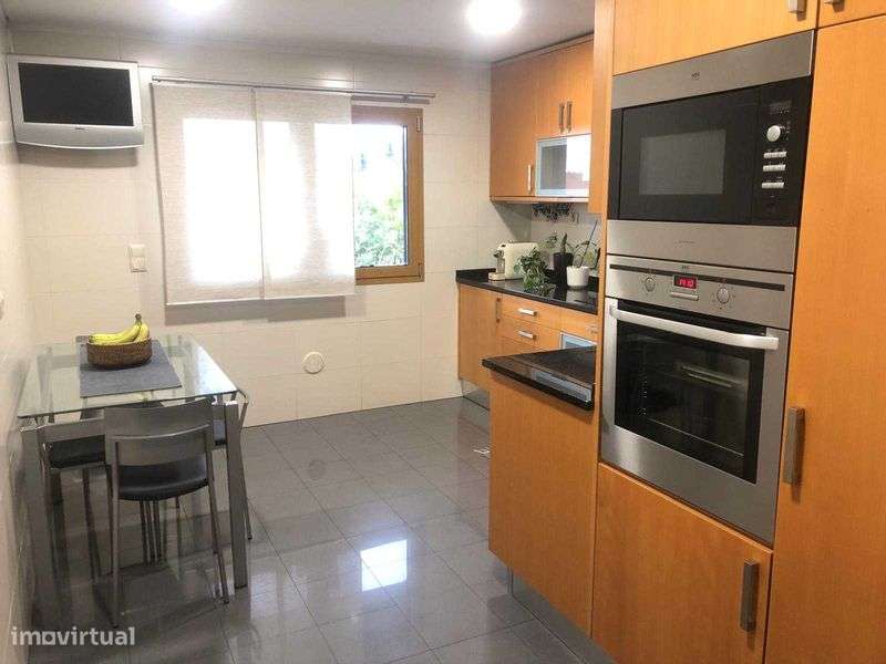 T3 Colinas Do Cruzeiro com Garagem box 3 carros - Grande imagem: 2/12