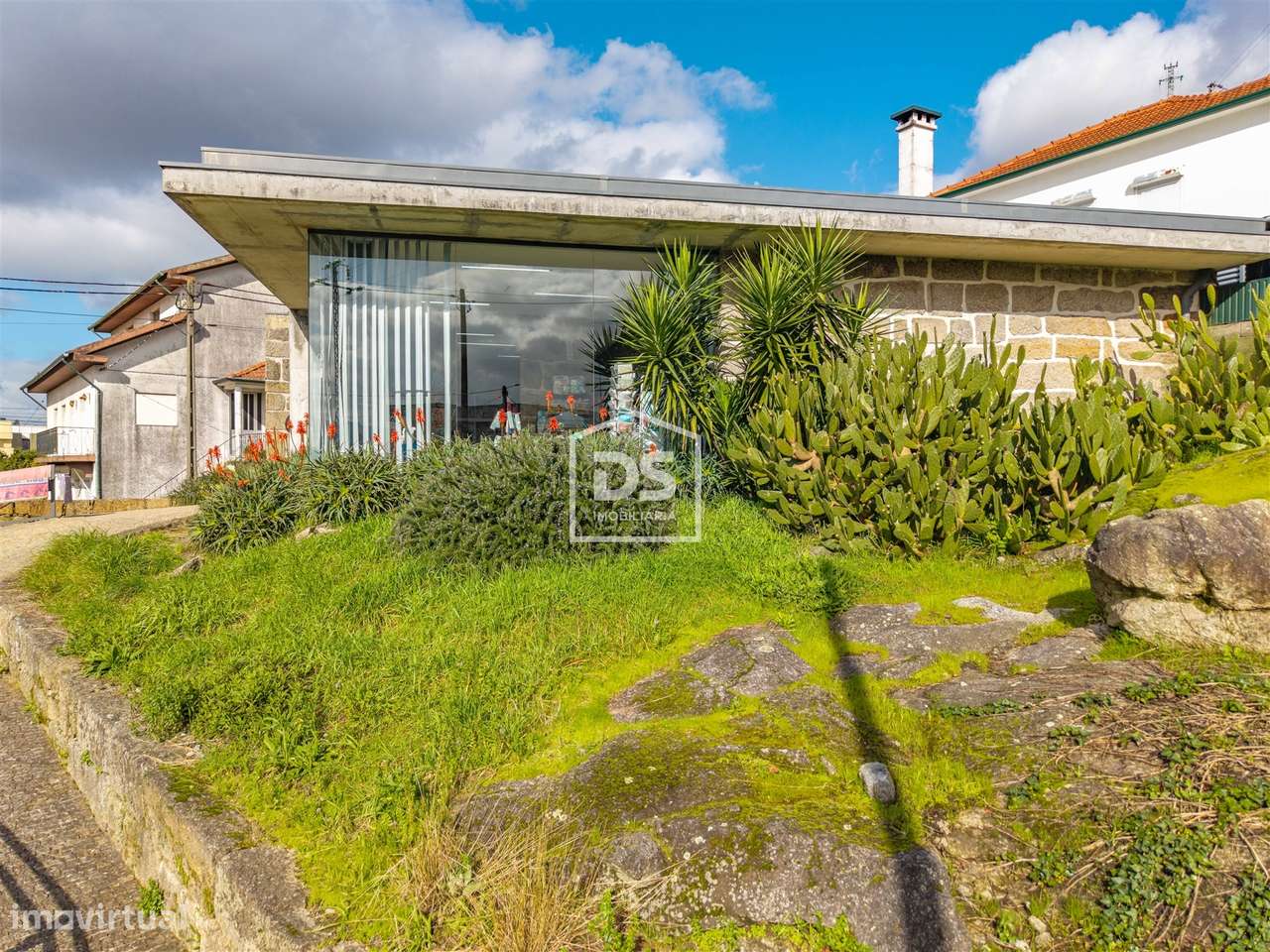 Loja  Venda em Oldrões,Penafiel-11