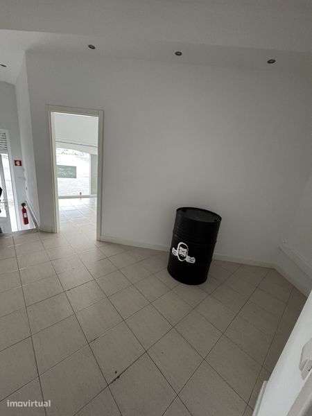 Vende-se ou aluga-se loja comercial - Grande imagem: 5/8