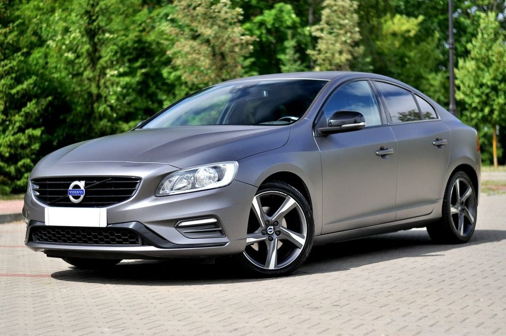 Volvo S60 II D3 Drive-E R-Design Momentum 2015