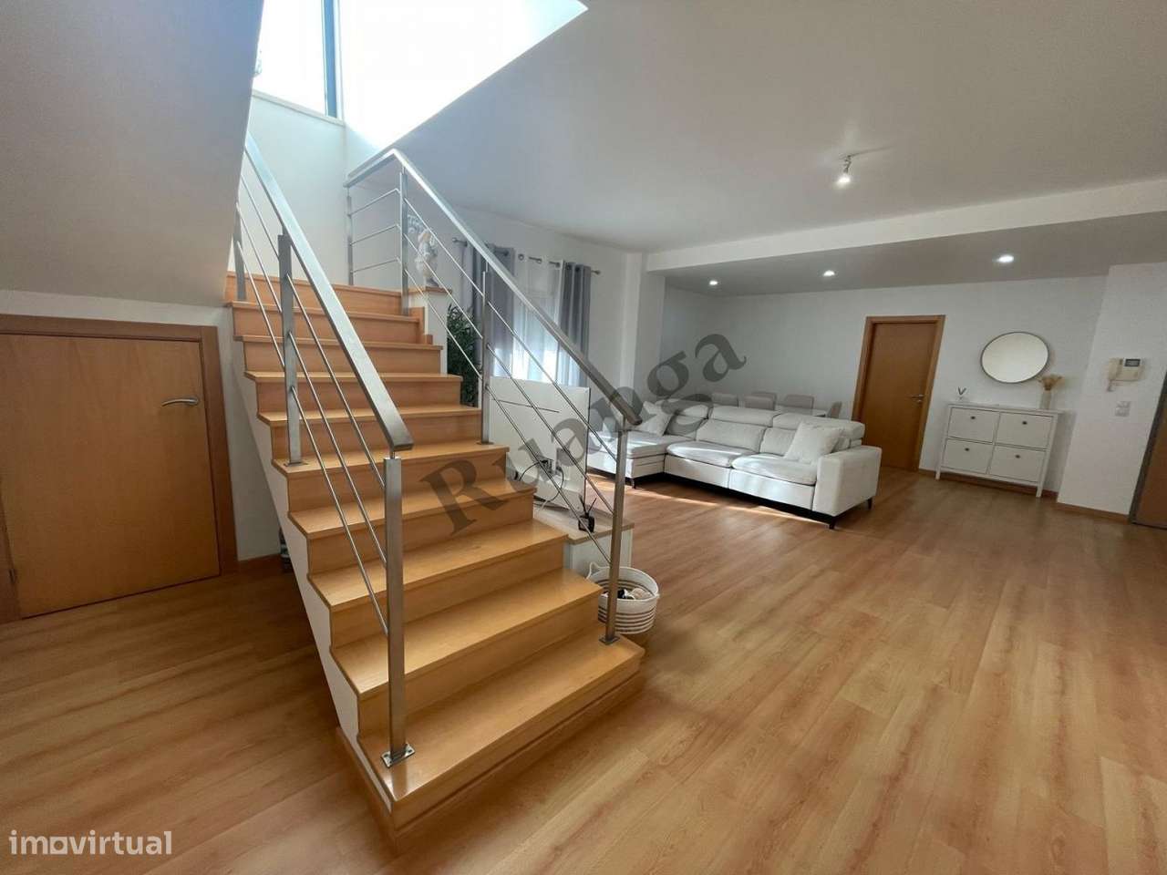 Excelente Apartamento T3 Duplex com Elevador para Venda em Sines-5