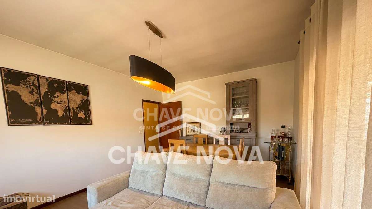Andar Moradia V2+1 c/ Garagem em Canidelo-31
