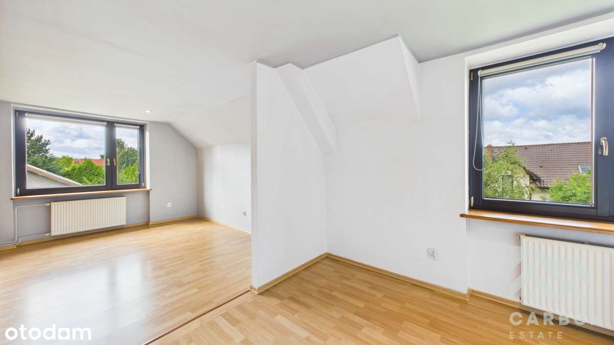 Duży dom idealny dla rodziny - cisza i spokój-11