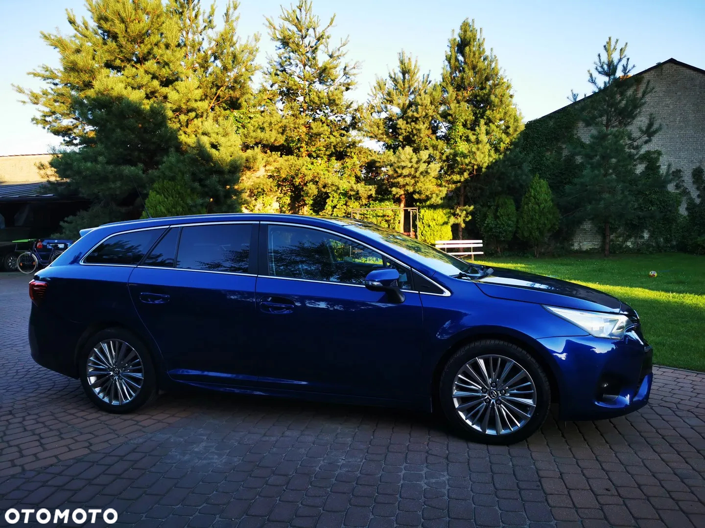 Toyota Avensis 2.0 D-4D Active Business - 14