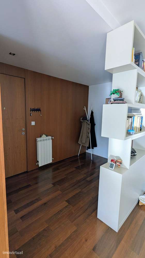 T2 com varanda, garagem e boas áreas na Venda Nova, Rio Tinto - Grande imagem: 3/17