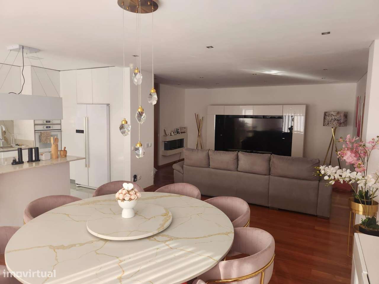 Apartamento T3 Centro com piscina - Grande imagem: 1/52