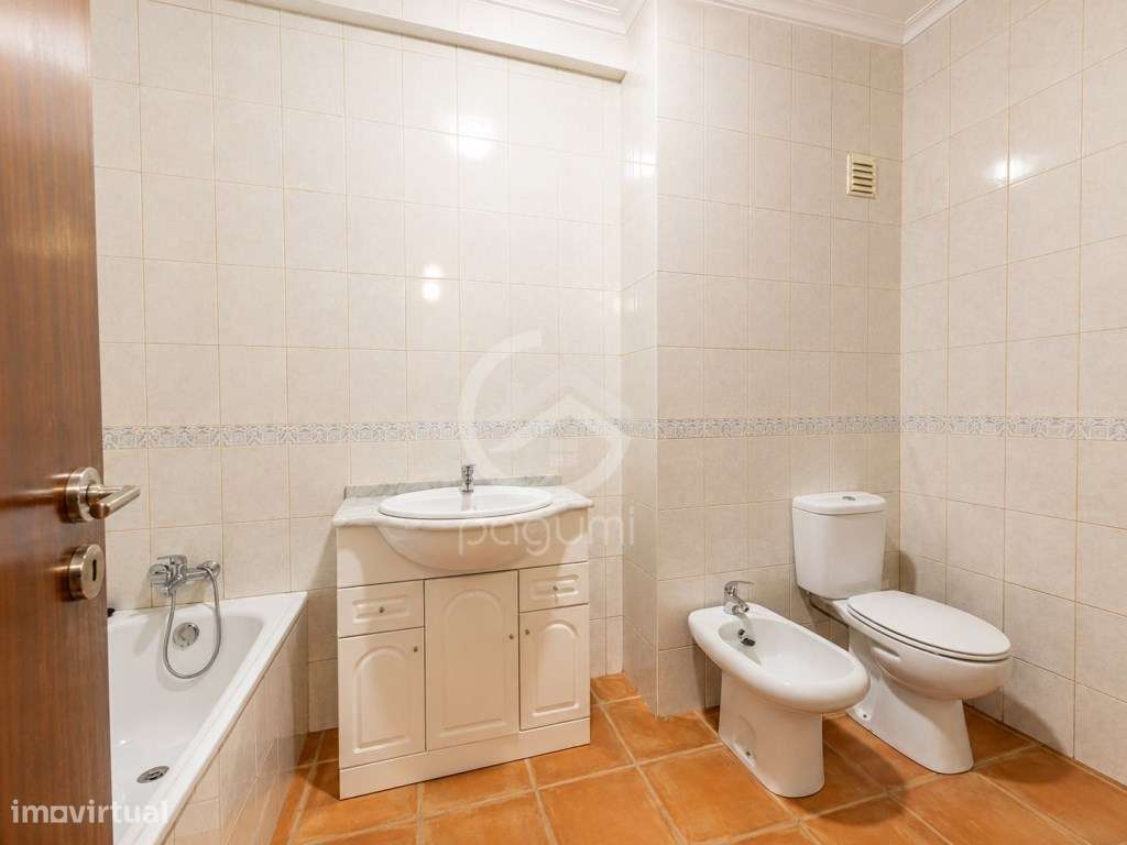 T3 Pronto a Habitar | Próximo do Sameiro- Penafiel | Garagem | Poss...-16