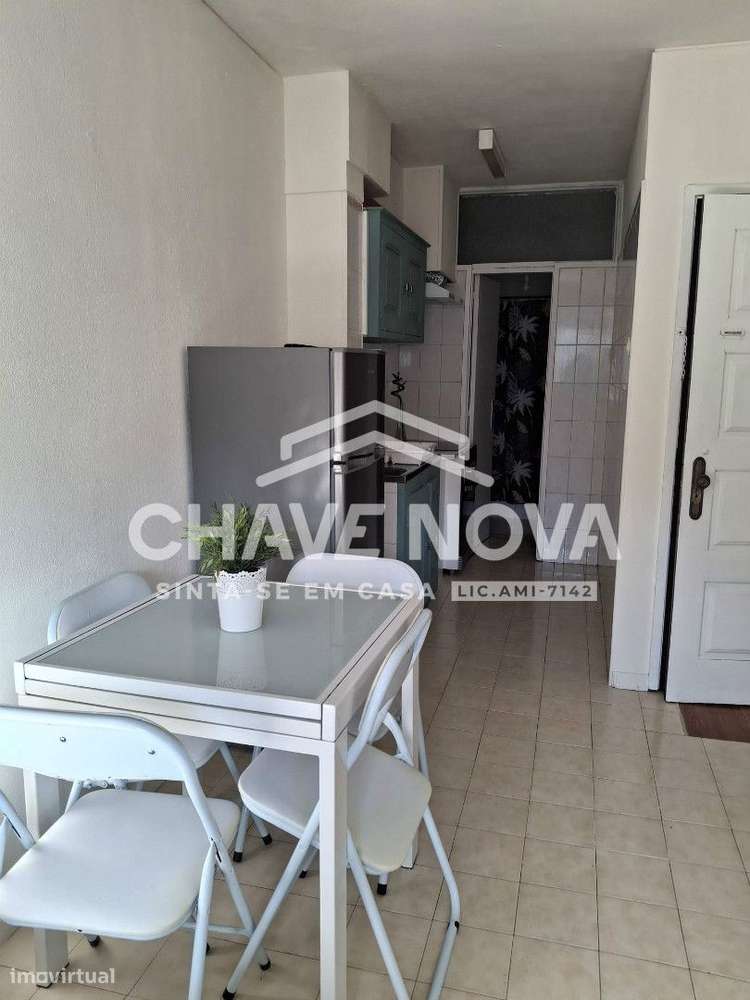Apartamento T0 no Centro de Vila Nova de Gaia - Grande imagem: 2/4