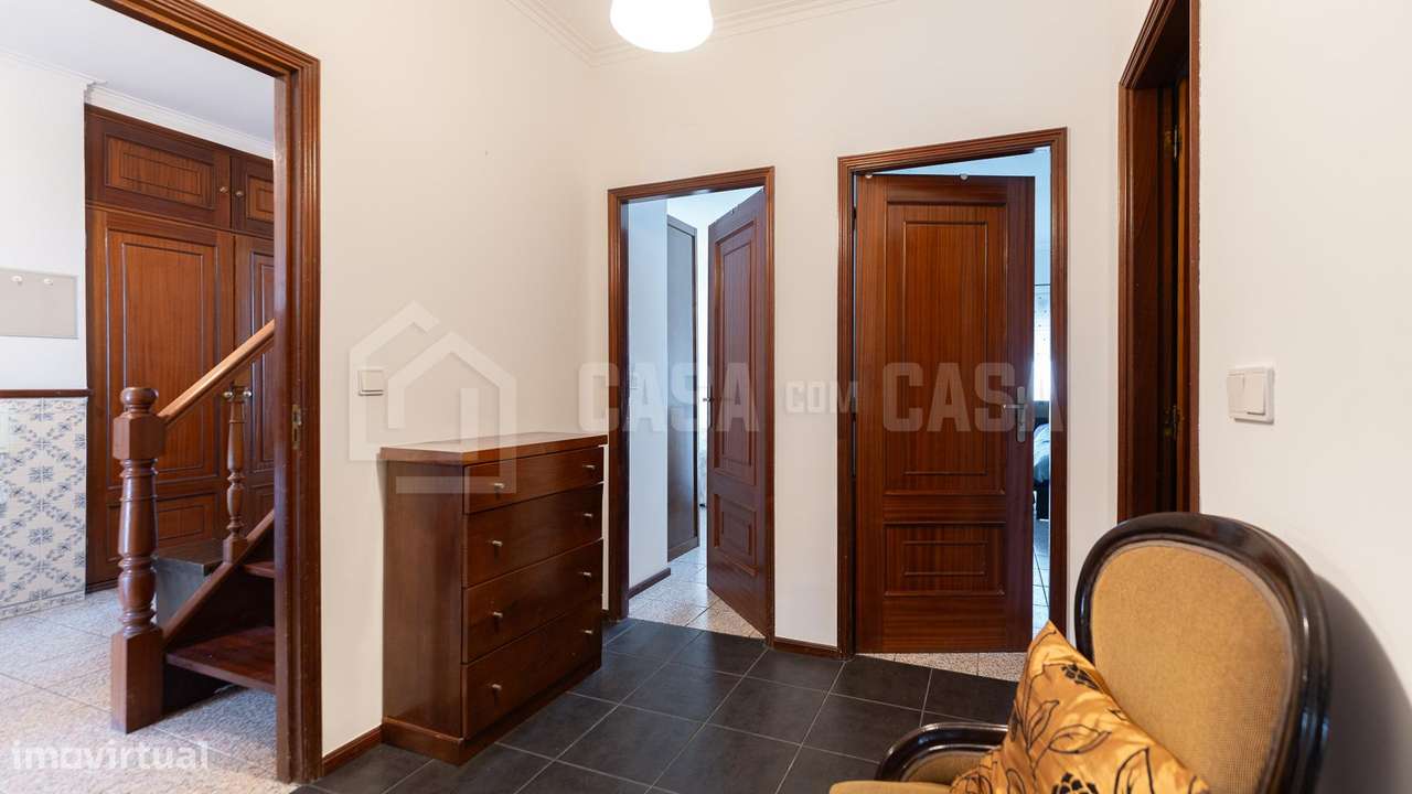 Apartamento T3 Duplex S. J. Carreira-11