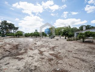 Terreno com 1483 m2 para construção