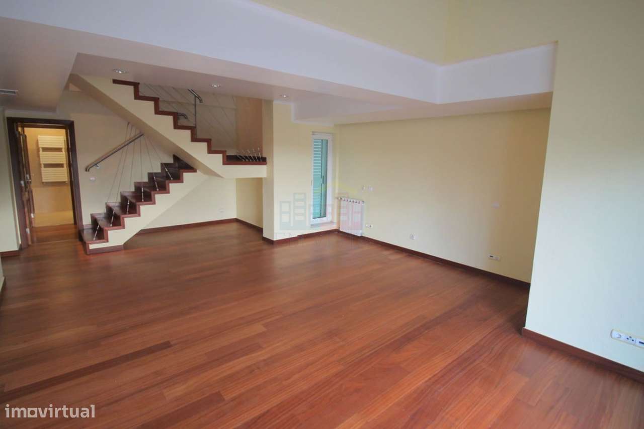 Vivenda de Luxo com Piscina Belas-22