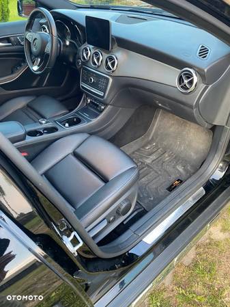 Mercedes-Benz GLA 250 4-Matic AMG Line - 9