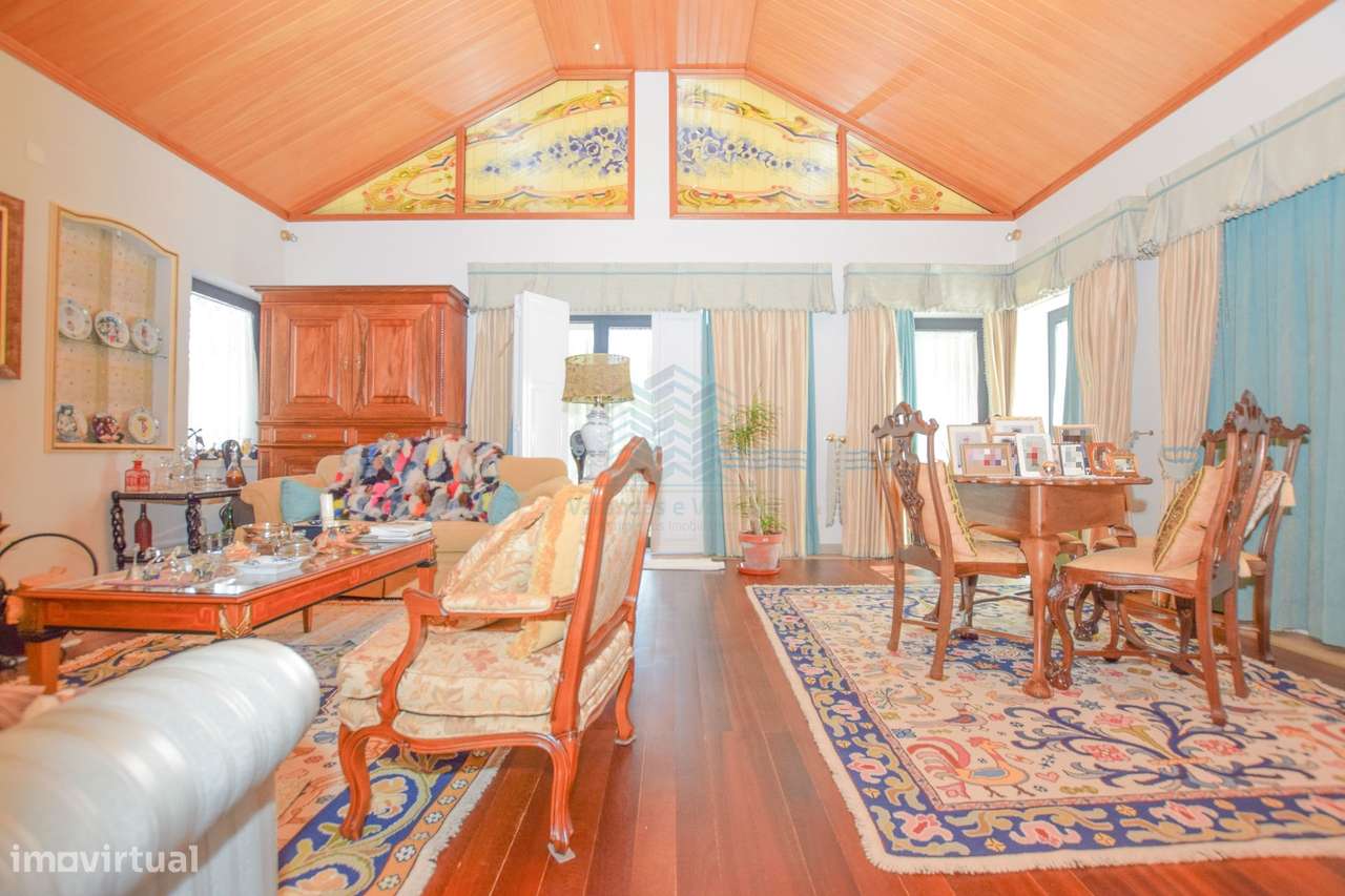 Moradia T3+2 com jardim e logradouro em Quinta da Silvã - Torres Novas-5