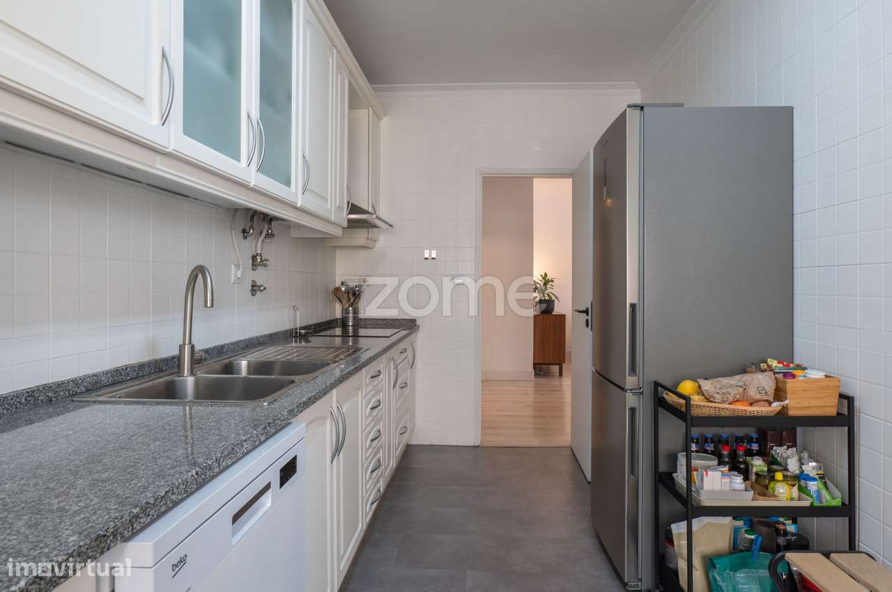 Apartamento T2 remodelado à venda, Venteira-31