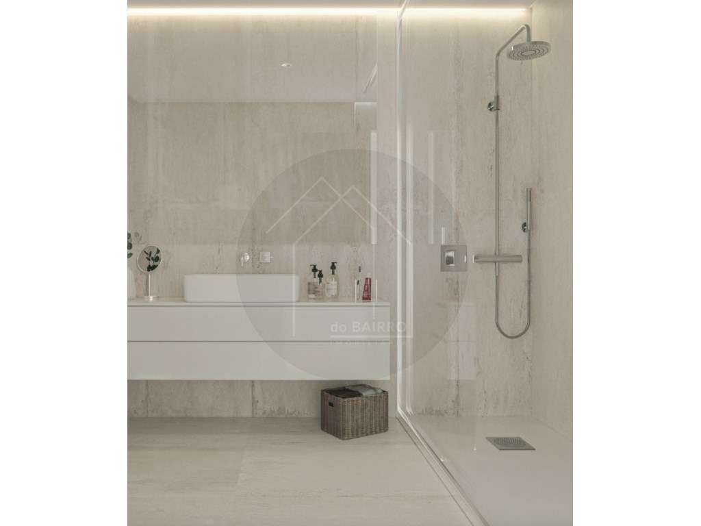 Apartamento T3 com espaço exterior 41m2 e garagem na AVª Fernão Mag...-7