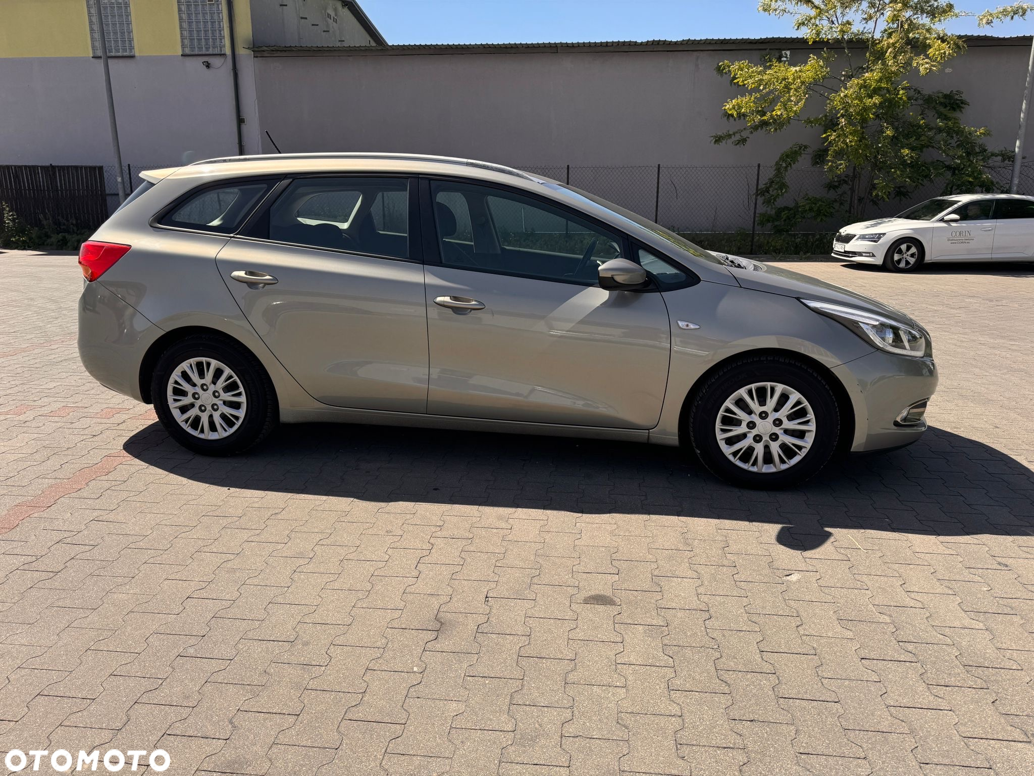 Kia Ceed - 4