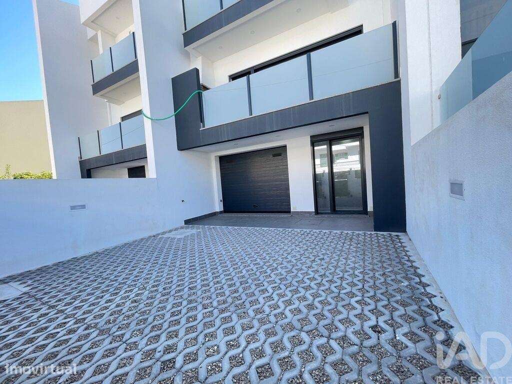 Casa / Villa T5 em Corroios de 120,00 m2 - Grande imagem: 5/27