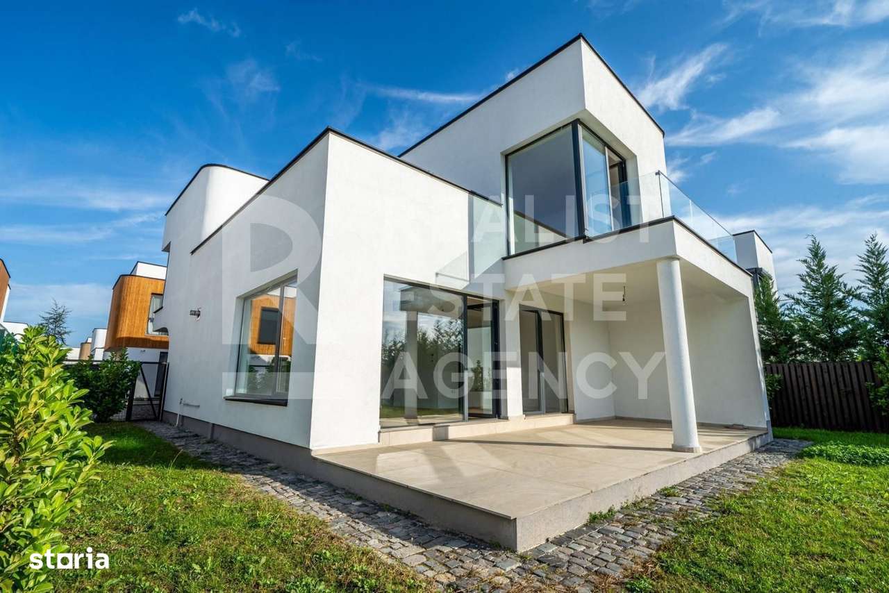 Vilă cu vedere spre pădure și cu piscina încălzită - Imagine principală: 3/14