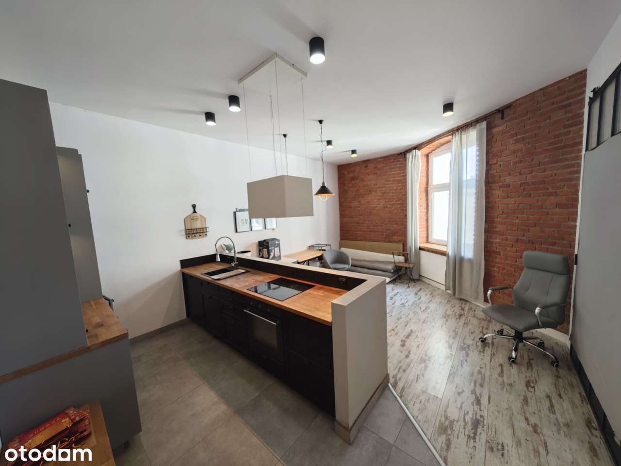 Tylko 6000 zł za m2. Duże mieszkanie w centrum Łodzi na 1 piętrze-8