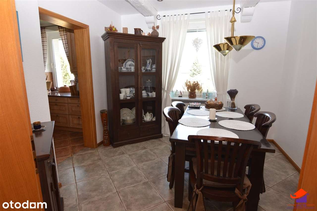 Przestronny dom w wysokim standardzie 262m2-11