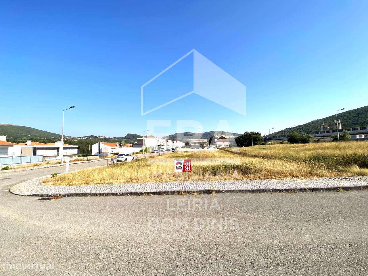 Terreno urbano com projecto aprovado em Porto de Mós - Grande imagem: 4/7